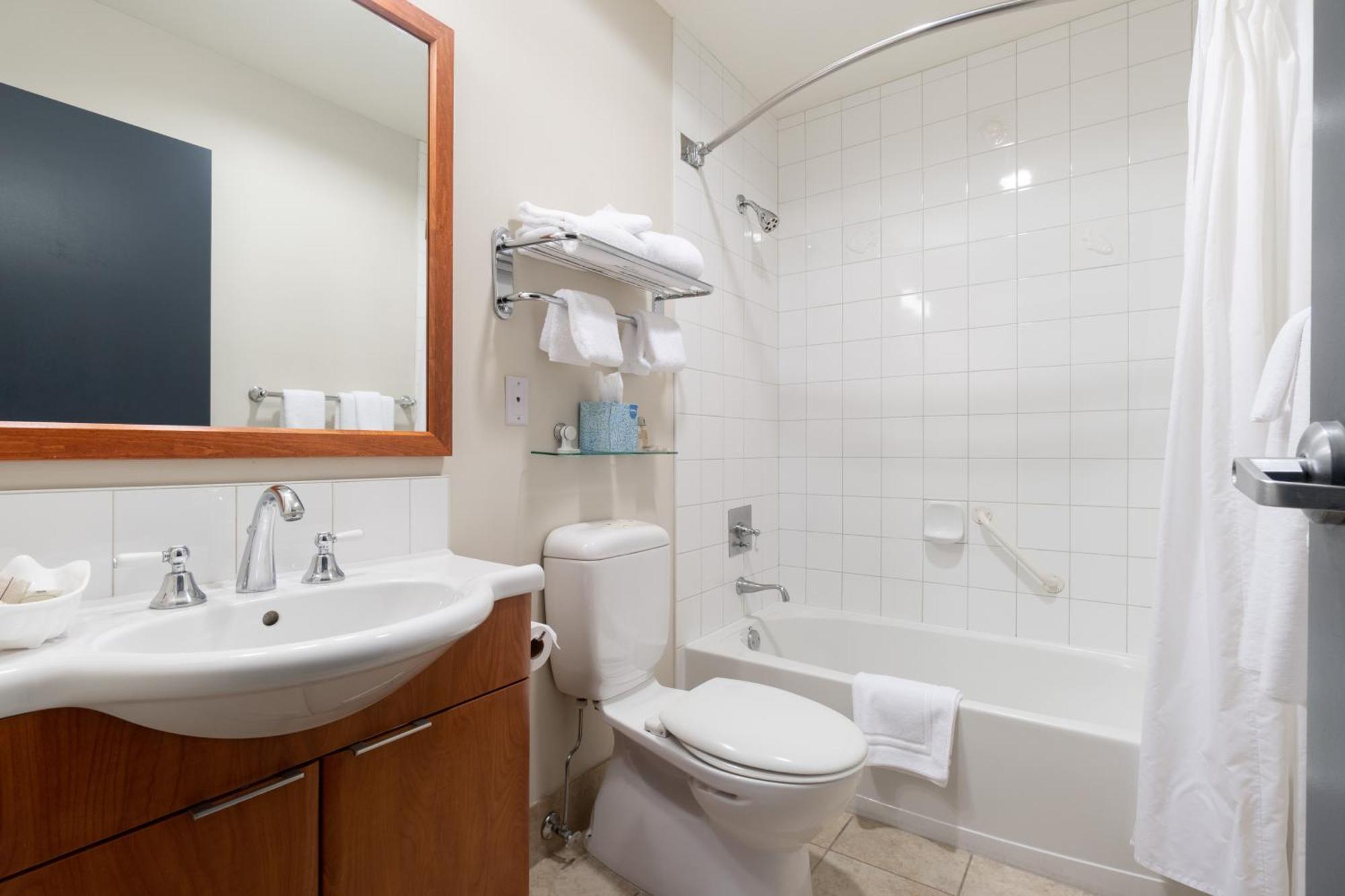 Ocean Promenade Hotel White Rock Kamer foto