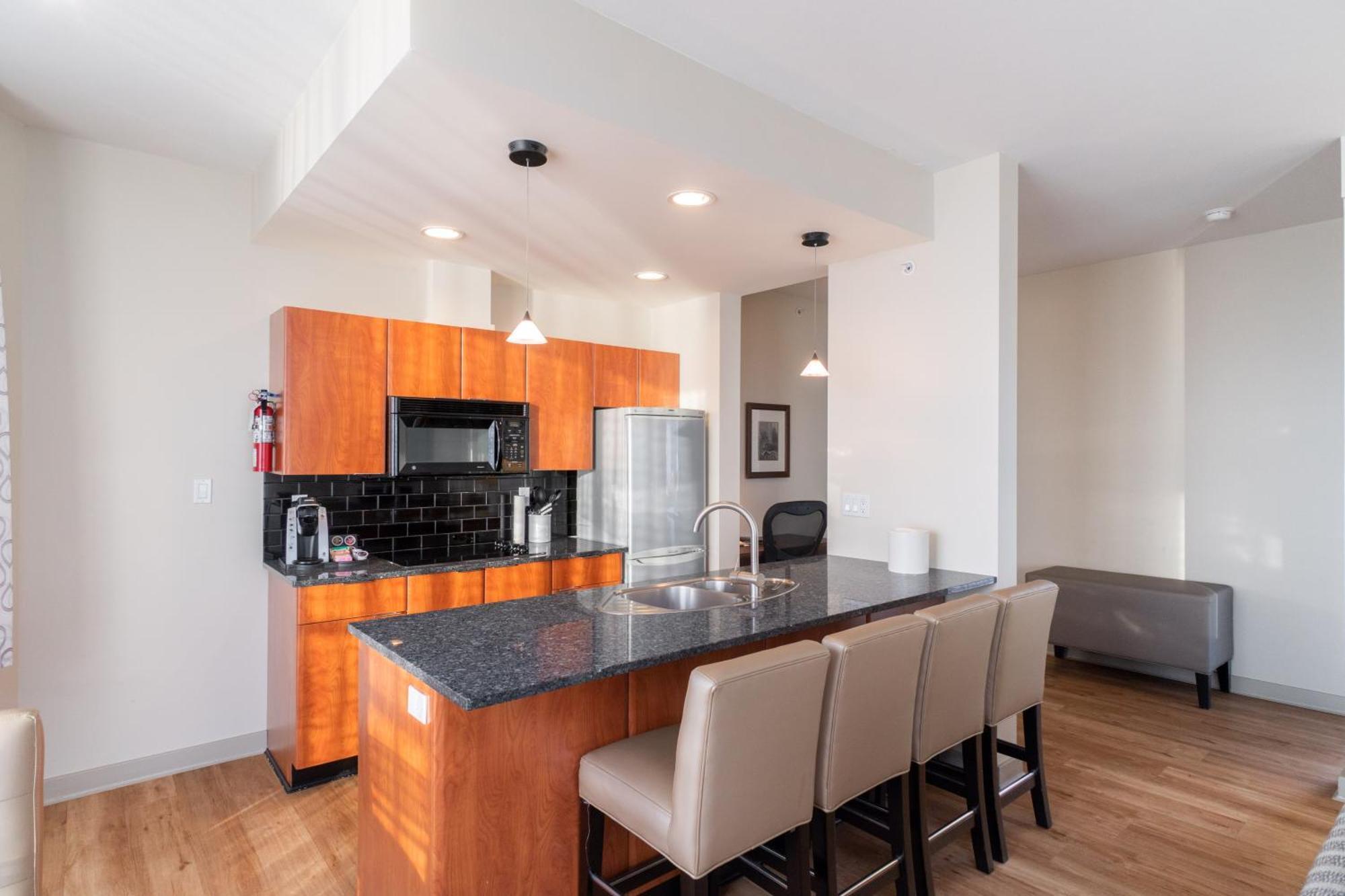 Ocean Promenade Hotel White Rock Kamer foto