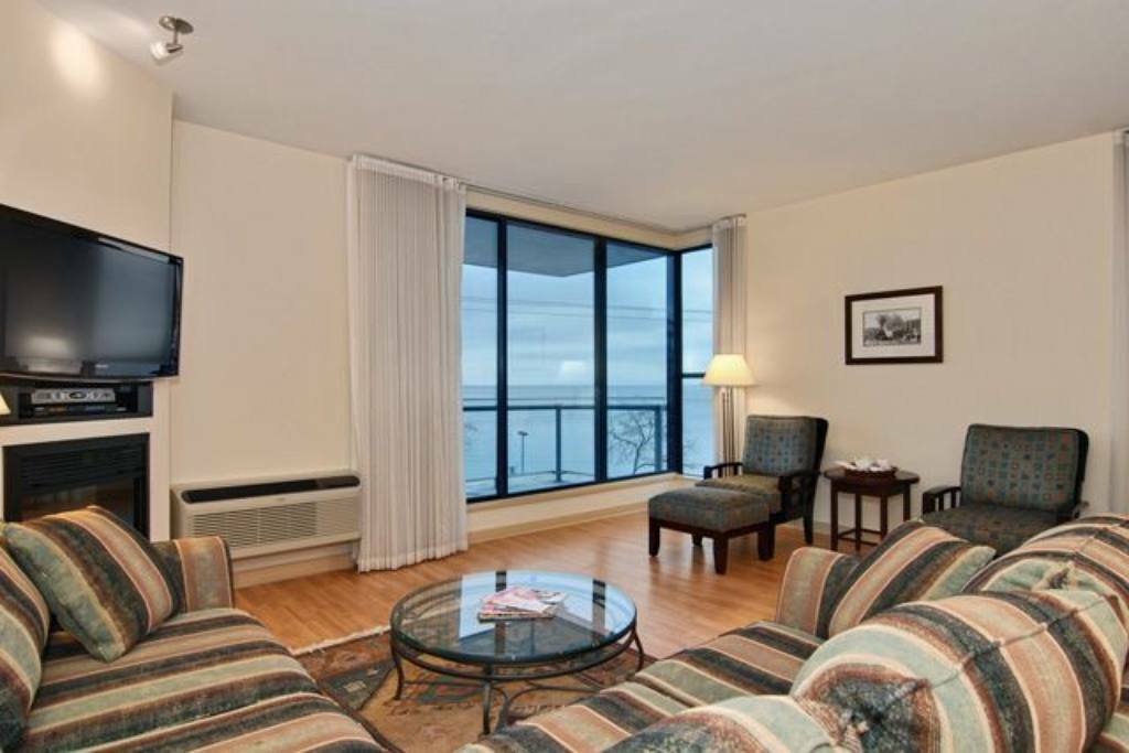 Ocean Promenade Hotel White Rock Buitenkant foto