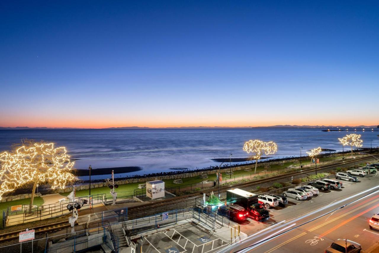 Ocean Promenade Hotel White Rock Buitenkant foto